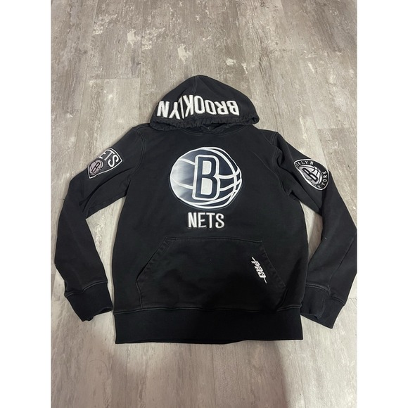 Nike Brooklyn Nets Courtside NBA Hoodie Pullover Men size S Black Bag6 - Picture 1 of 8